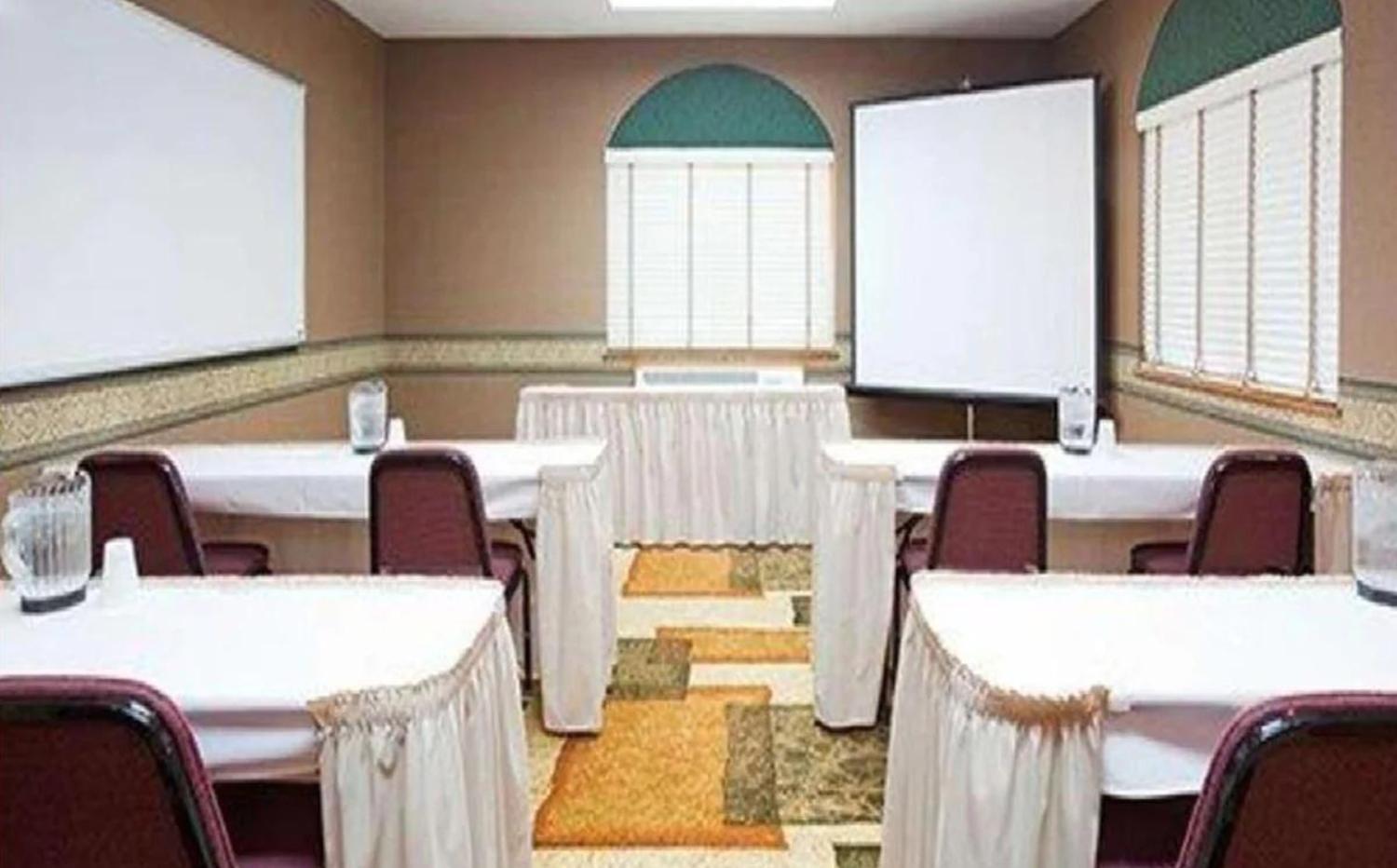 Blue Way Inn Eagan Extended Stay מראה חיצוני תמונה